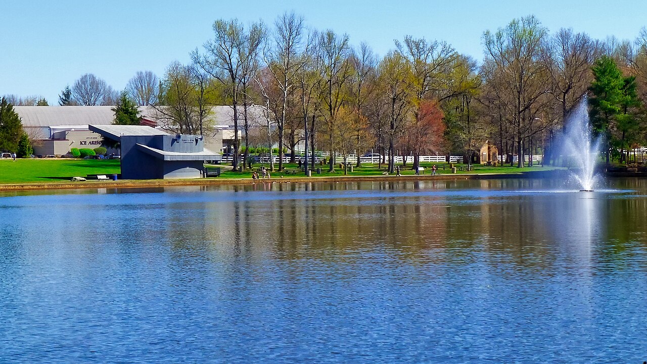 Allen Pond Park in Bowie, Maryland with its fountain and ice arena
